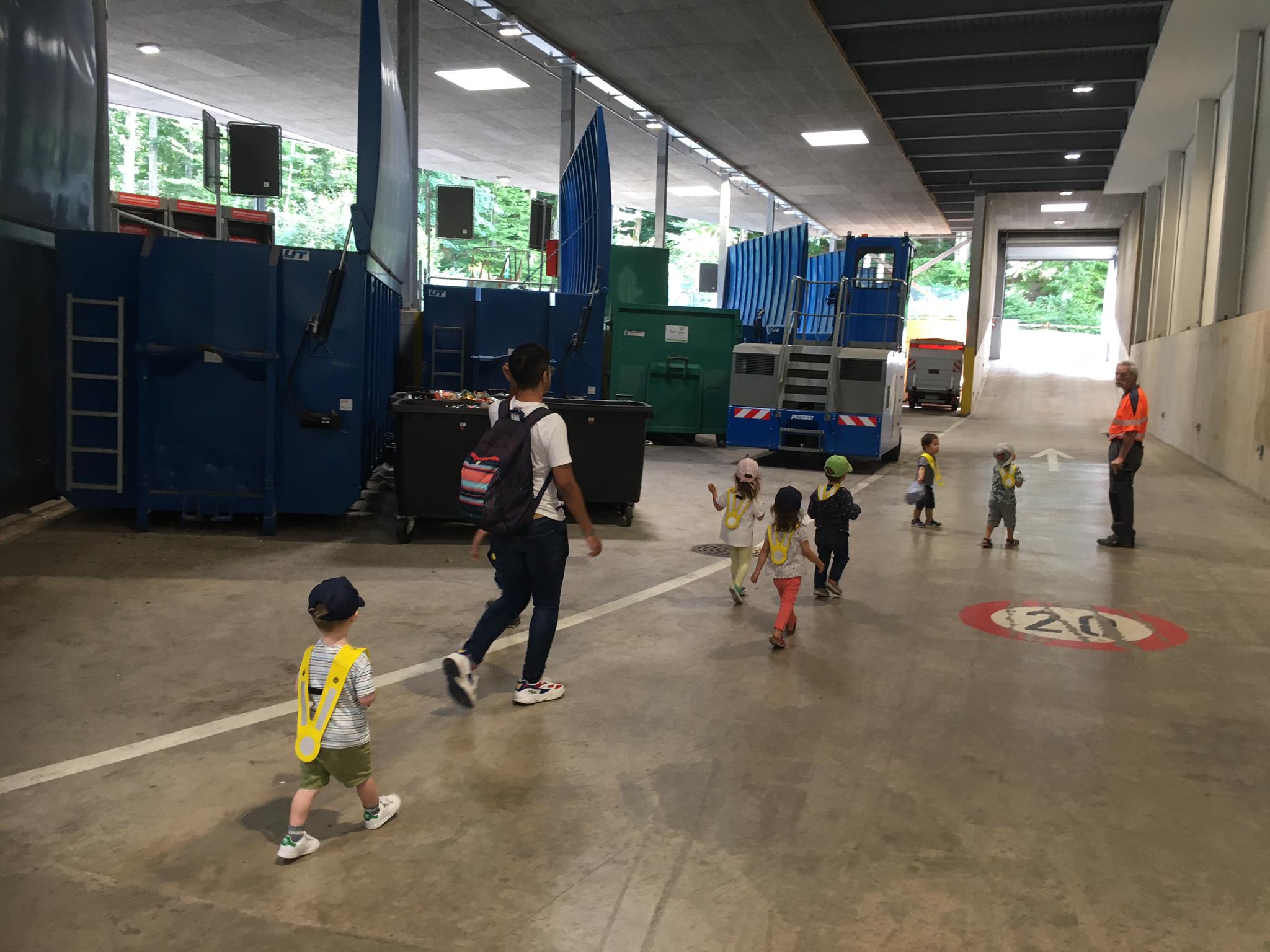 De La Crèche À La Déchetterie