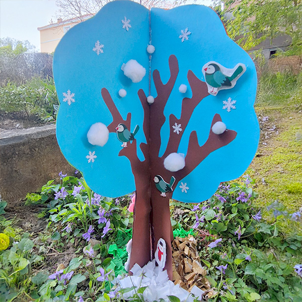 Arbre à 4 saisons à la crèche Les Petits Acrobates à Lausanne