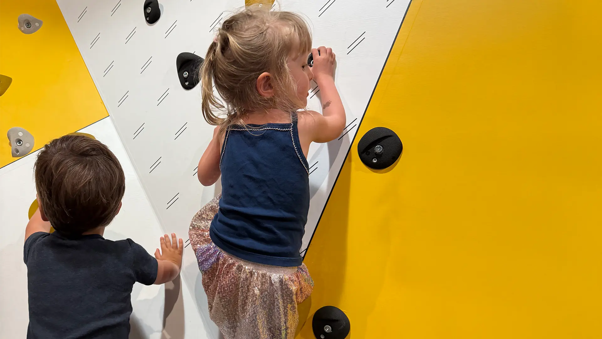 Les Petits Acrobates Musee Olympiques