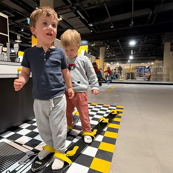 Les Petits Acrobates Musee Olympiques 04