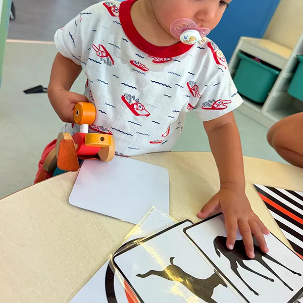Le Petits Acrobates Livre Tactile 05