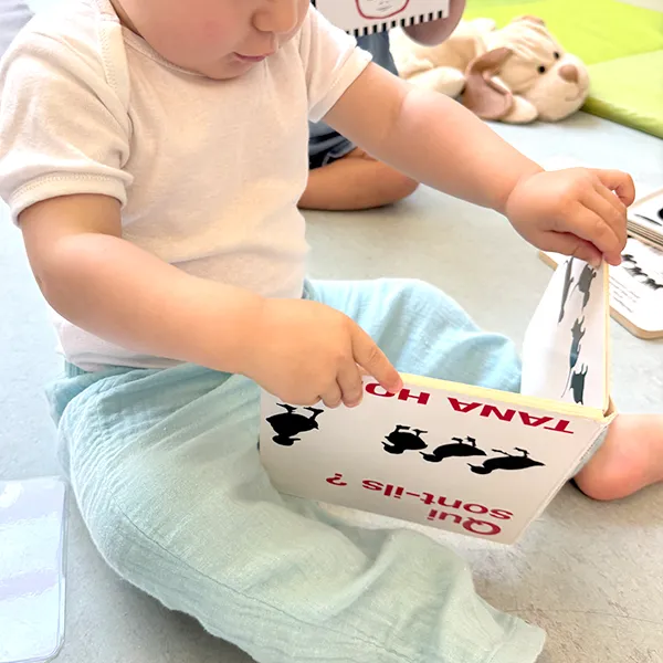 Le Petits Acrobates Livre Tactile 07