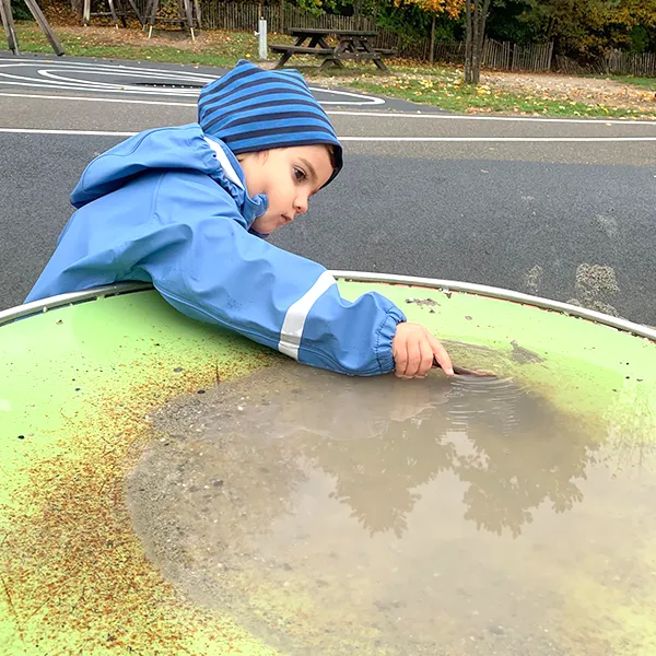 Petits Acrobates Flaque Exploration04