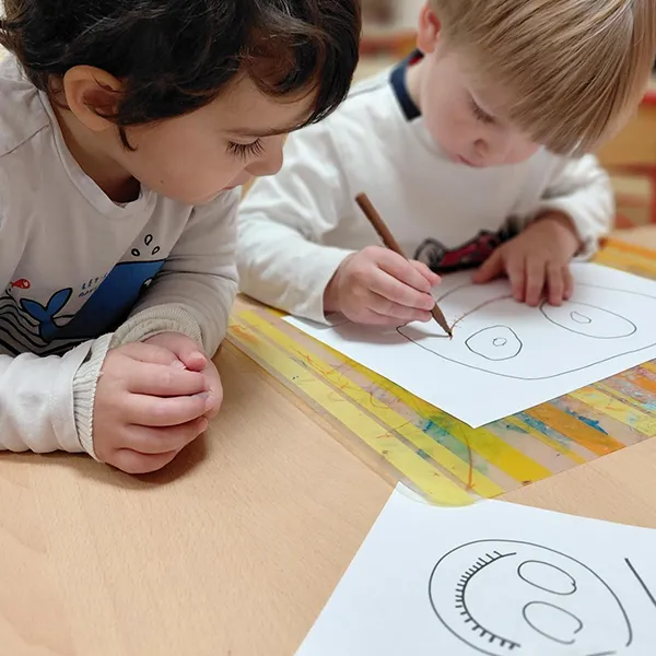 Creche Petits Acrobates Dessin 03