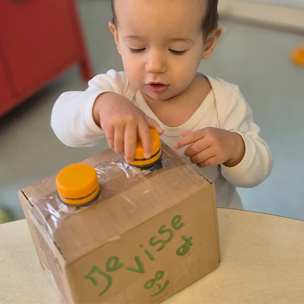 Motricite Fine Mini Trotteurs Petits Acrobates Lausanne 01