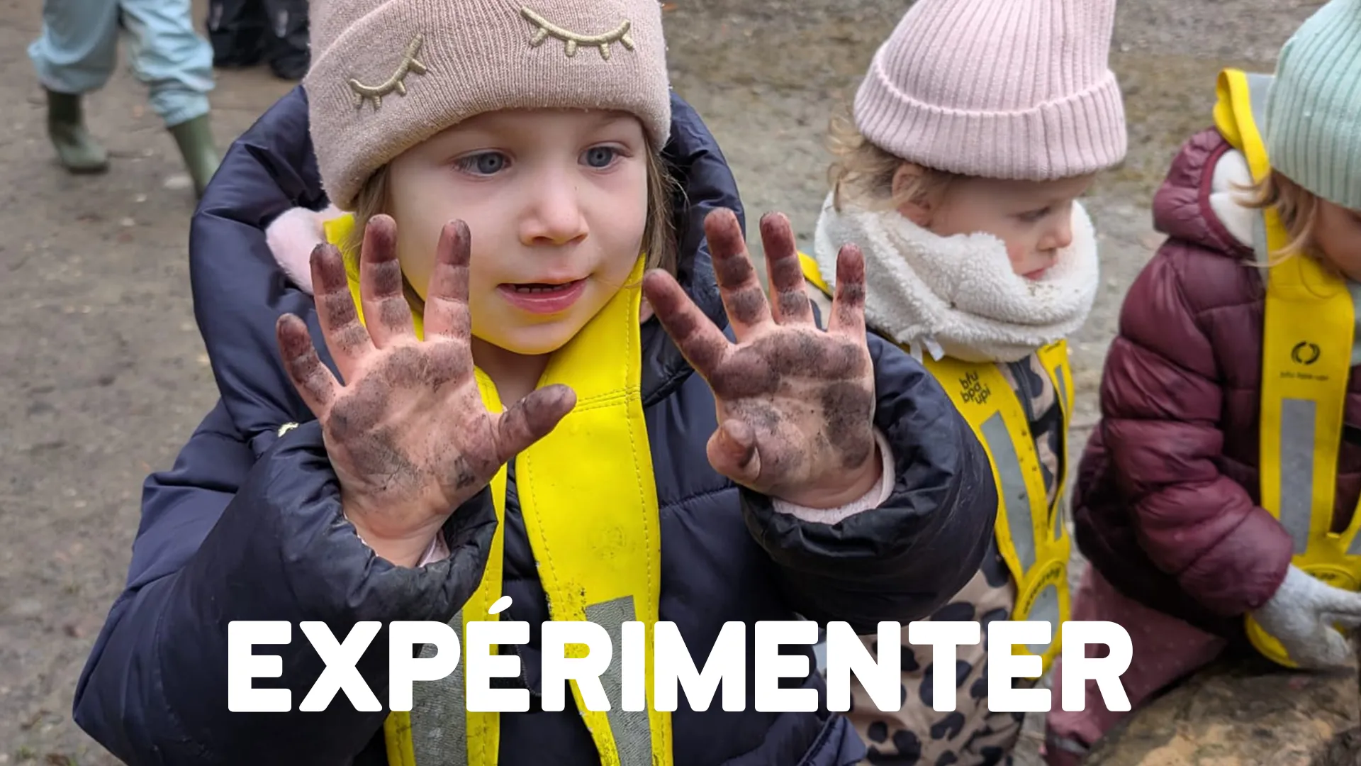 Petits Acrobates Dessin Charbon Enfants Lausanne 00 A