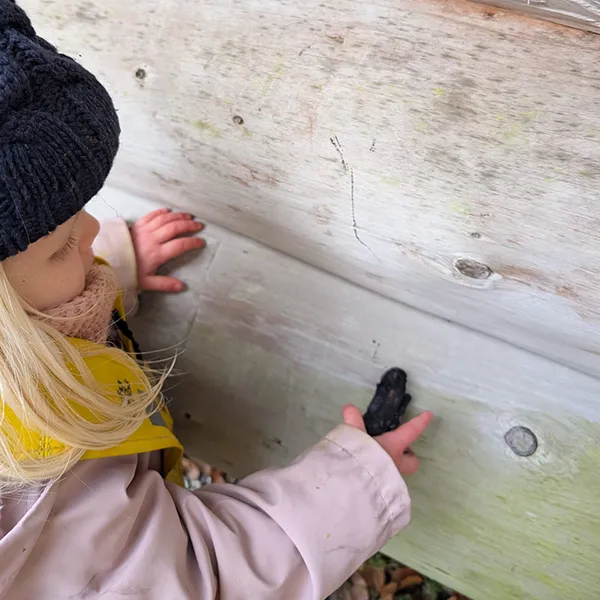 Petits Acrobates Dessin Charbon Enfants Lausanne 01