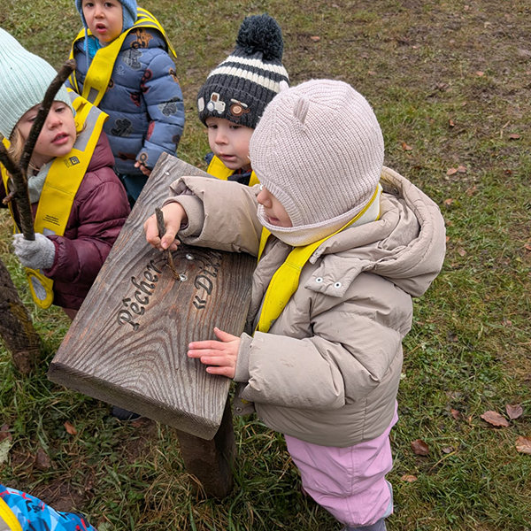 Petits Acrobates Dessin Charbon Enfants Lausanne 05