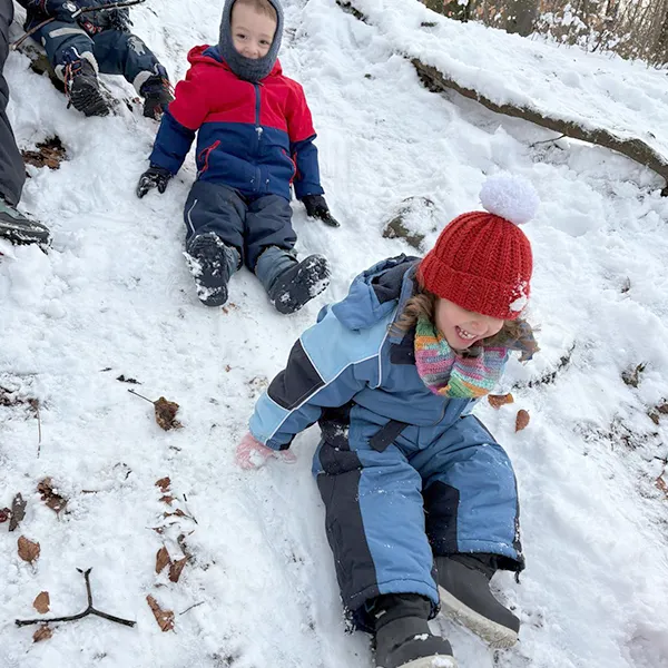 Village Edcualis Enfants Neige Les Petits Acroabtes 