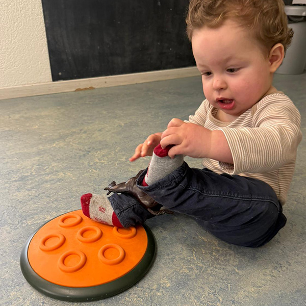 Petits Acrobates Plaques Sensorielles Lausanne Montchoisi 01