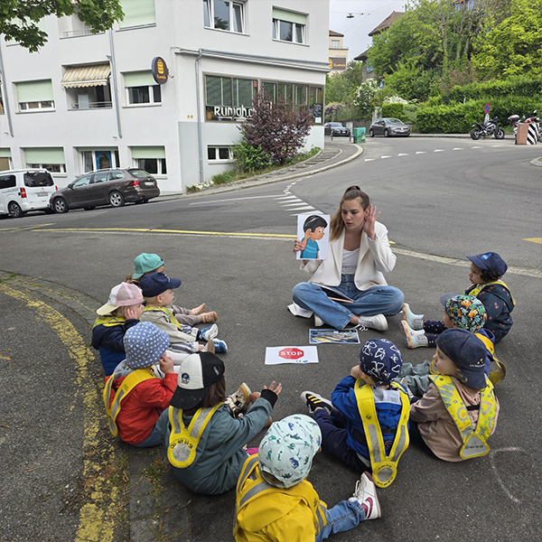 Les Petits Acrobates Securite Routiere Lausanne Montchoisi 01