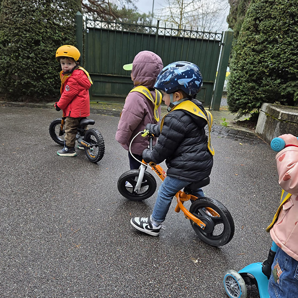 Petits Acrobates Trottinette Enfants Endurance Lausanne 07