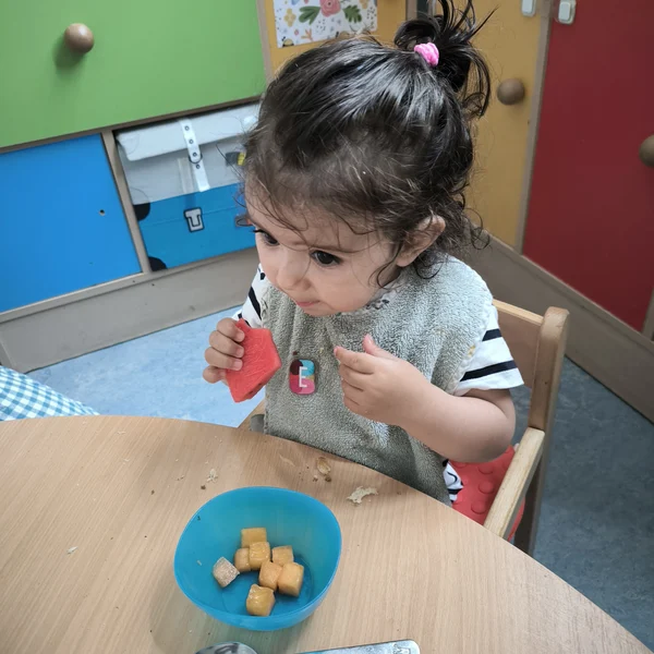 Les Petits Acrobates Fruits Ete Lausanne Montchoisi 07
