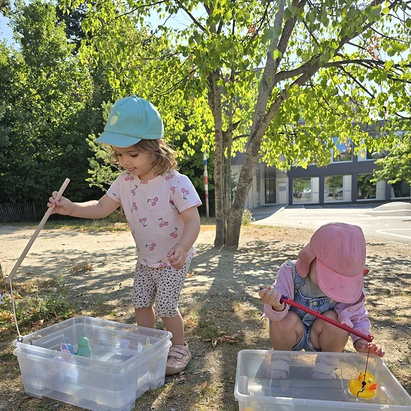 Les Petits Acrobates Partage Jeu Eau Lausanne Montchoisi