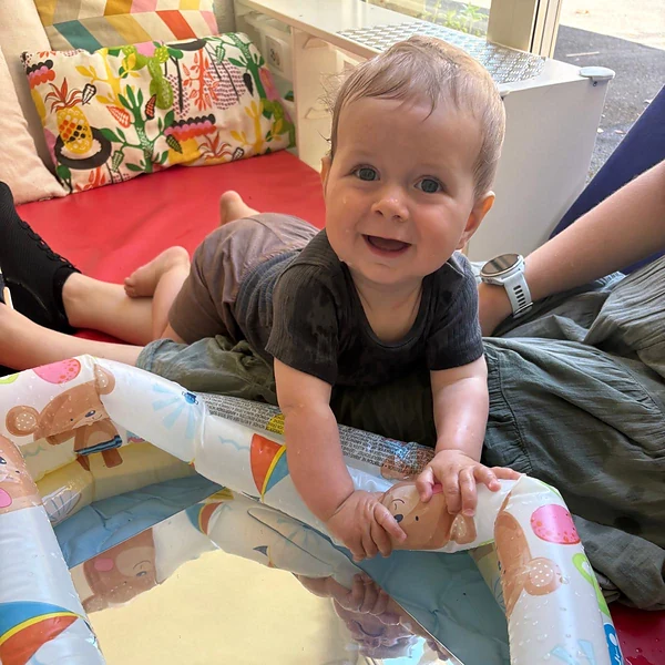 Les Petits Acrobates Sourire Jeu Eau Lausanne Montchoisi