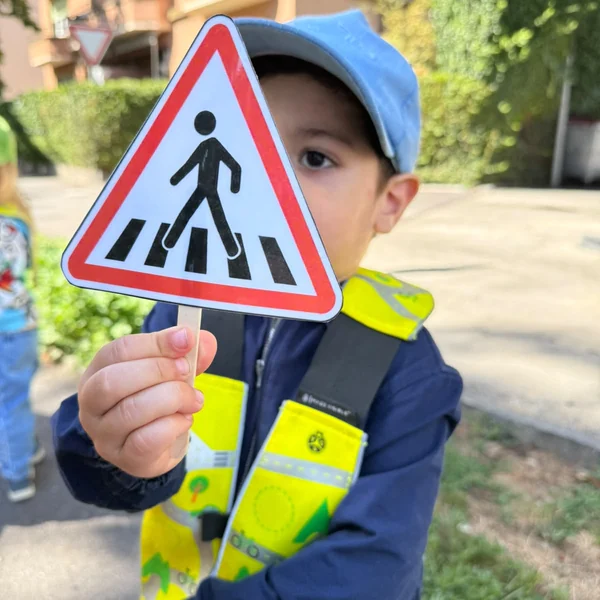 Petits Acrobates Panneaux Signalisation Lausanne 03