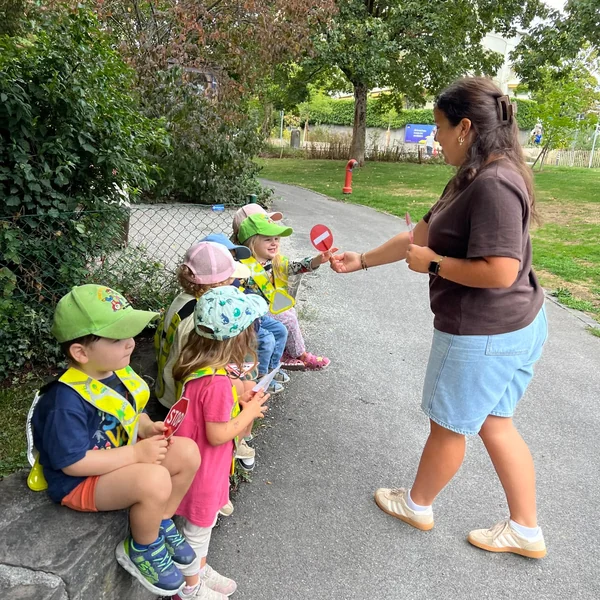 Petits Acrobates Panneaux Signalisation Lausanne 07