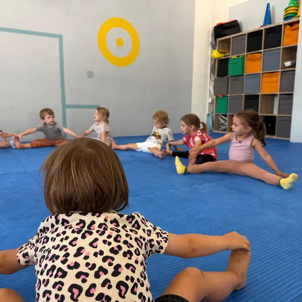 Creche Petits Acrobates Lausanne Ruche Sportive Ensemble 08 600x600