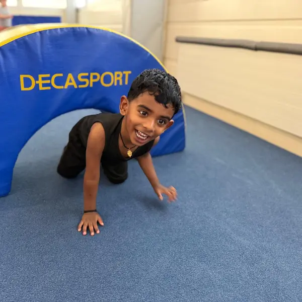 Creche Petits Acrobates Lausanne Ruche Sportive Motricite 03 600x600