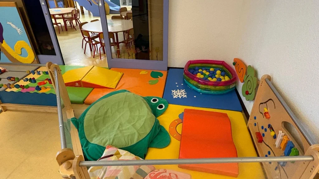 Les Petits Acrobates Eveil Sensoriel Motricite Lausanne Montchoisi Couverture